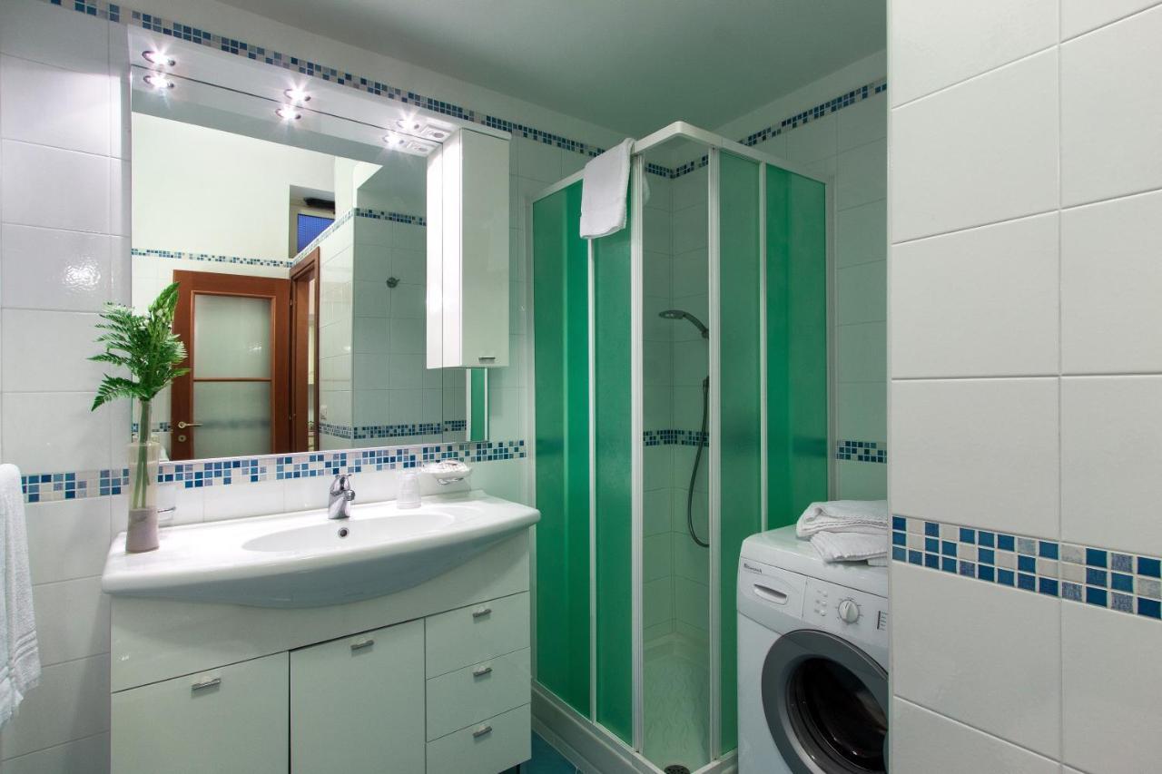 Comfy Apt 4 Sleeps Right In The Centre ソレント エクステリア 写真