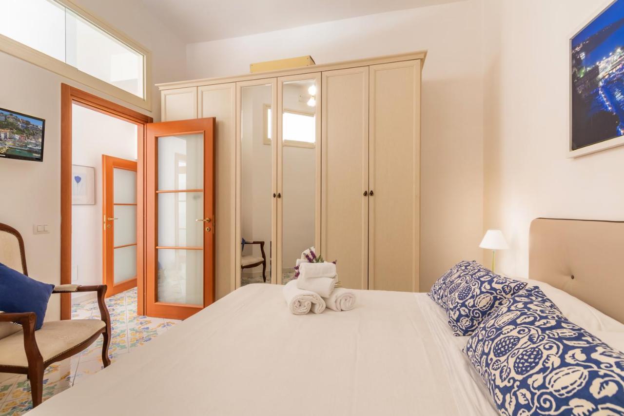 Comfy Apt 4 Sleeps Right In The Centre ソレント エクステリア 写真