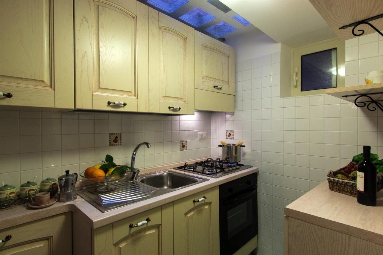 Comfy Apt 4 Sleeps Right In The Centre ソレント エクステリア 写真
